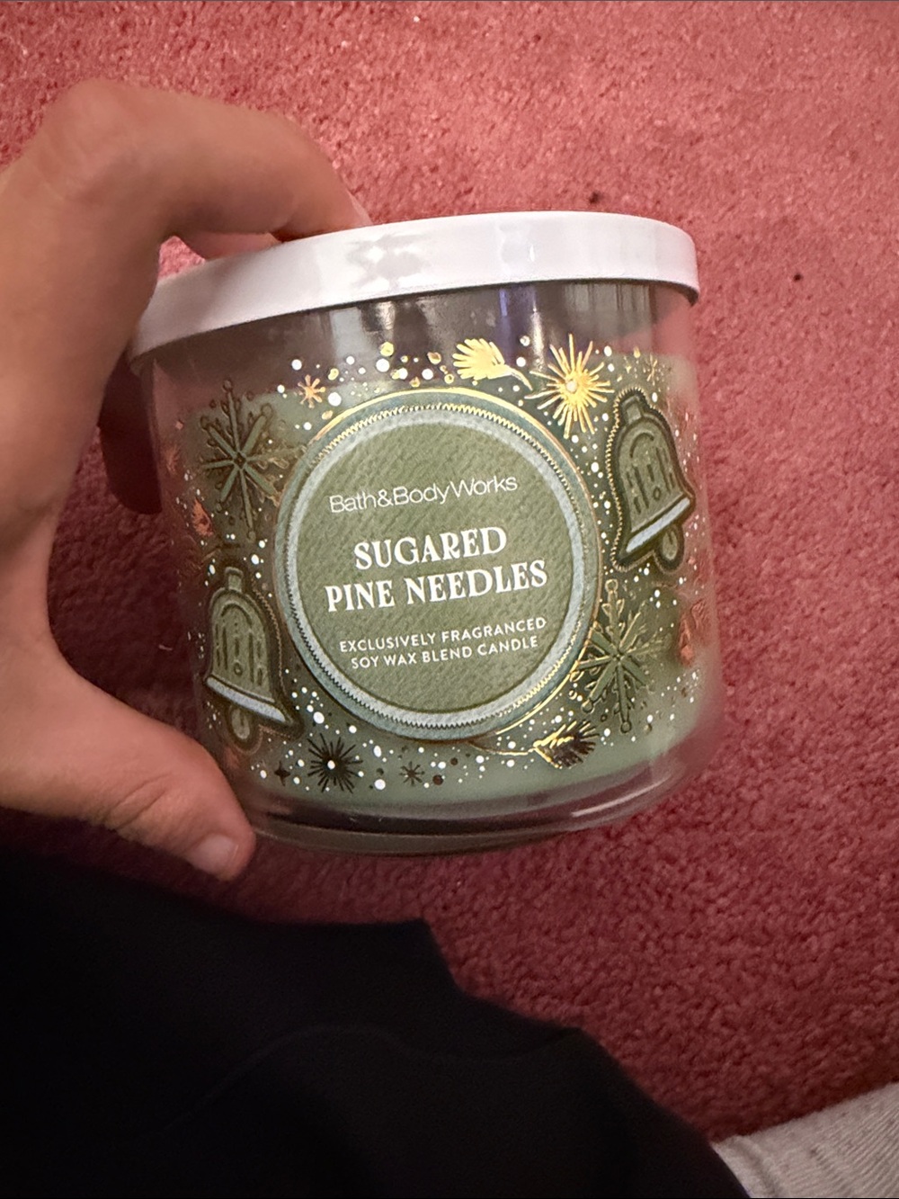 New bath Body Works Green Sugared Pine Needles Holiday Jar Candle
